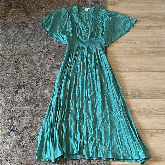 Anthropologie Dresses & Skirts - Anthropologie Kept Seen Worn Maxi in Green Dress 12 Ruffle Draped Sleeves
